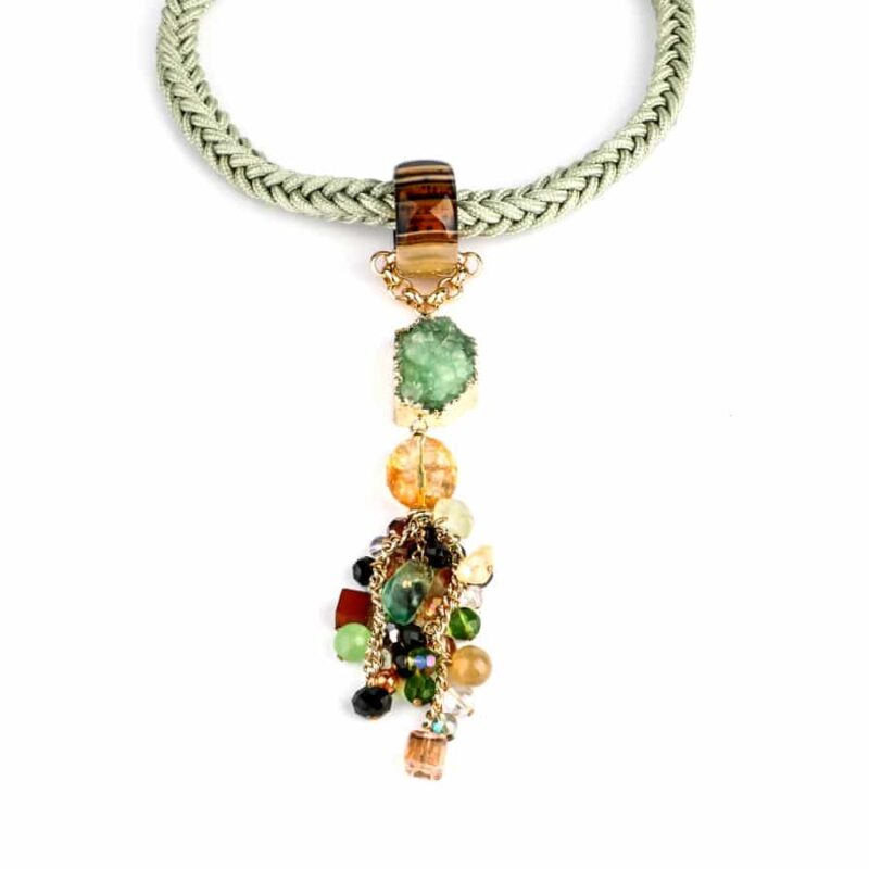 COLLIER-AFRICANA-VERT.jpg